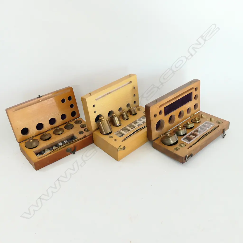 3 CASED SETS OF SMALL CHEMICAL BALANCE WEIGHTS Image 1++